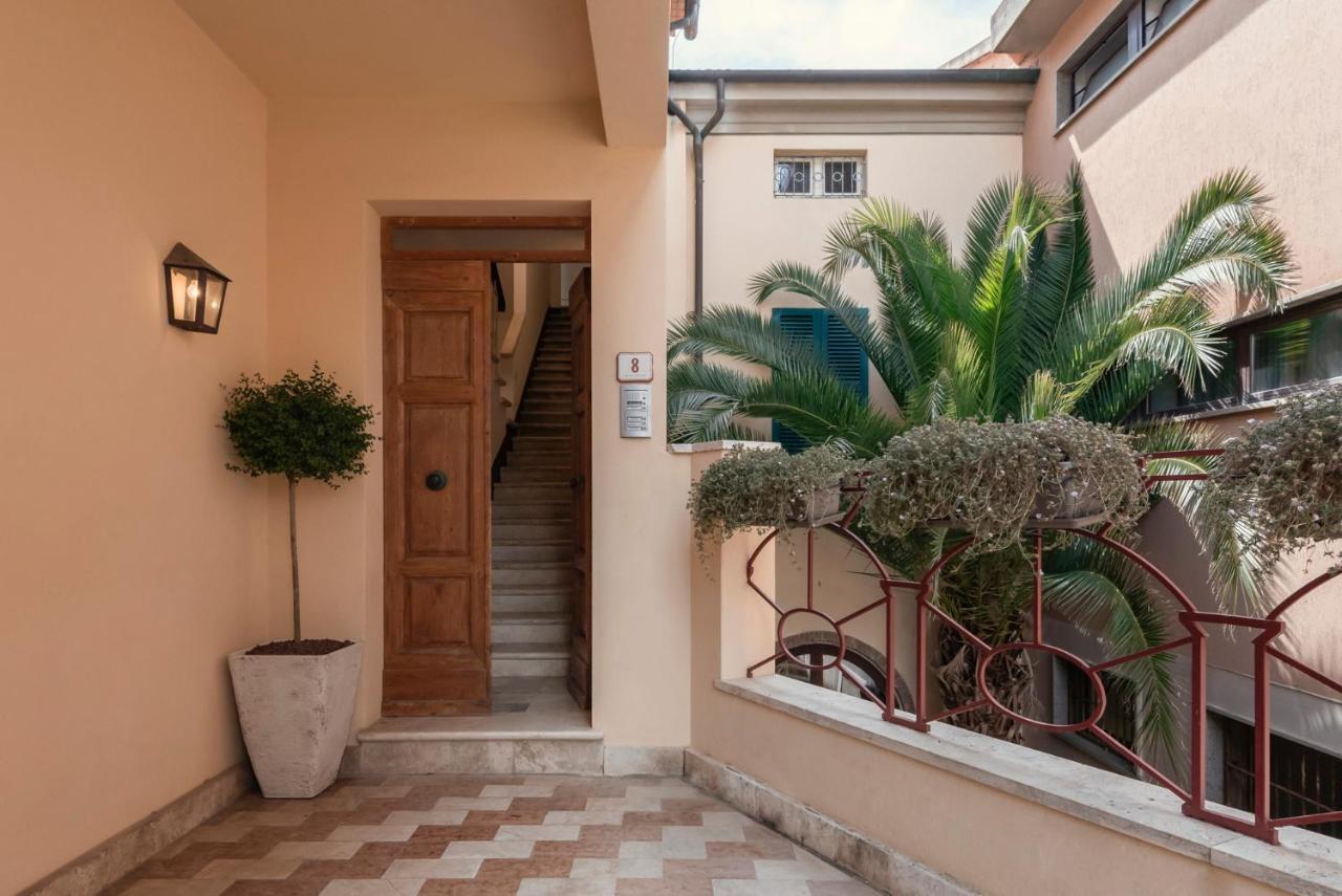 Palazzo Degli Archi Apartment Сан Винченцо Екстериор снимка